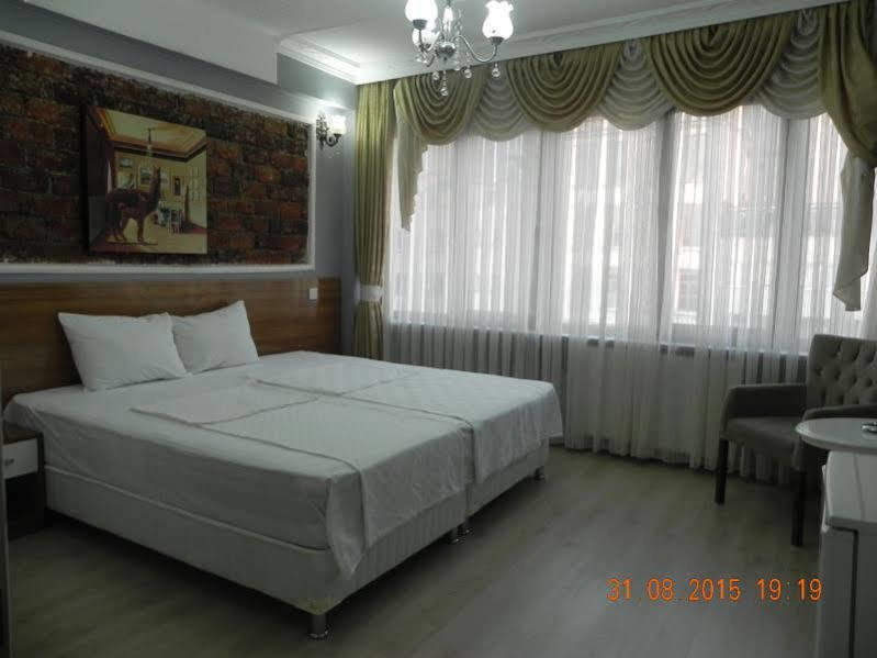 Legend Taksim Hotel อิสตันบูล ภายนอก รูปภาพ